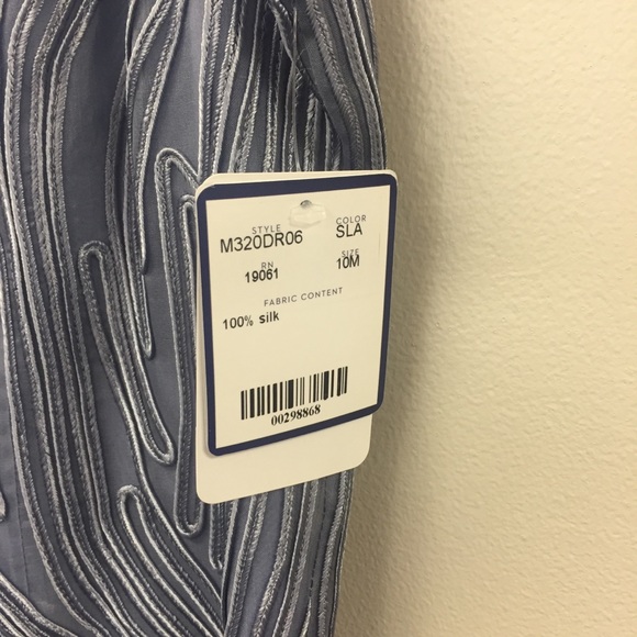 🆕 Beautiful Doncaster 100% Silk Dress - Picture 8 of 8